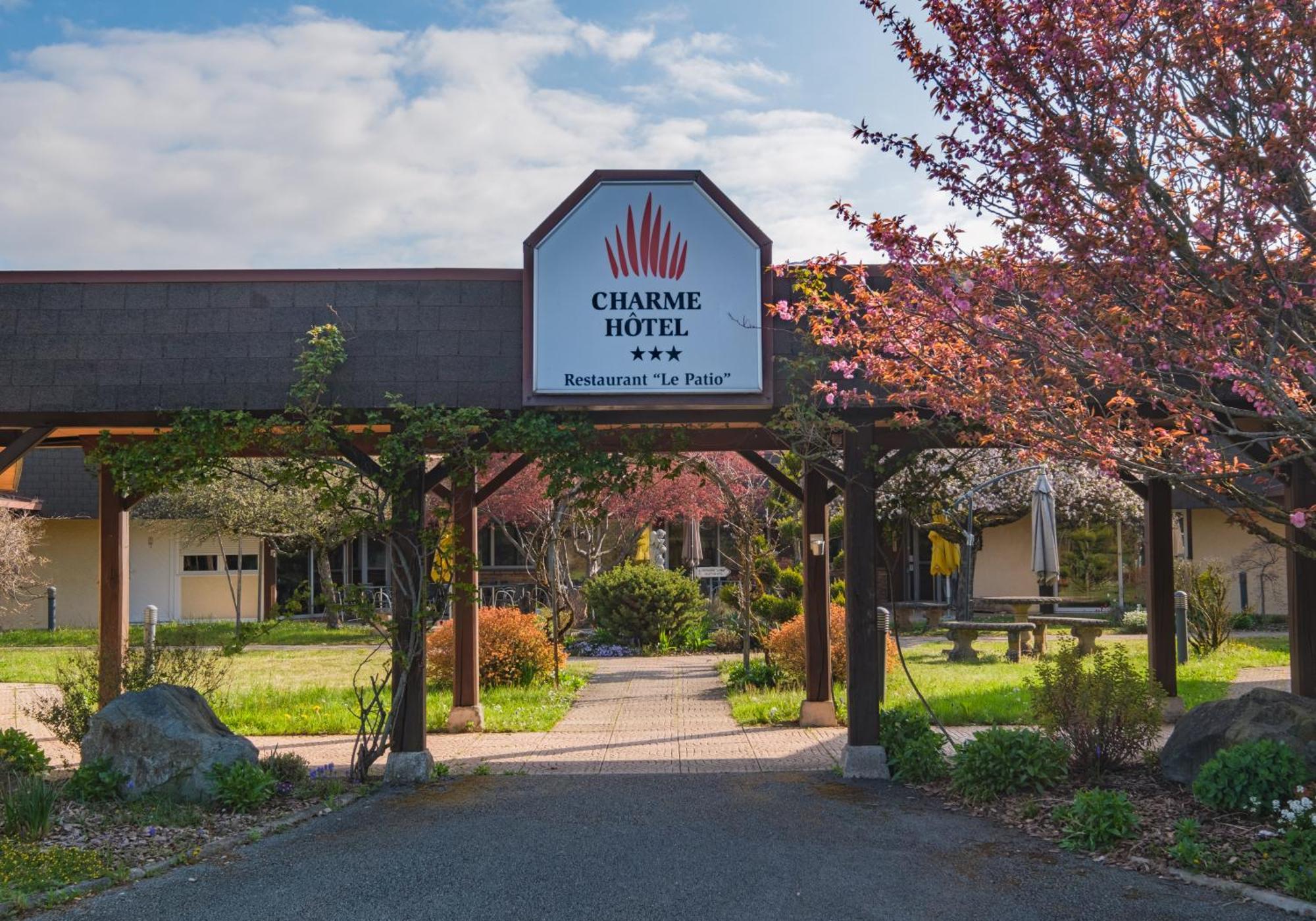 Charme Hotel, Montbeliard Sud Exterior foto
