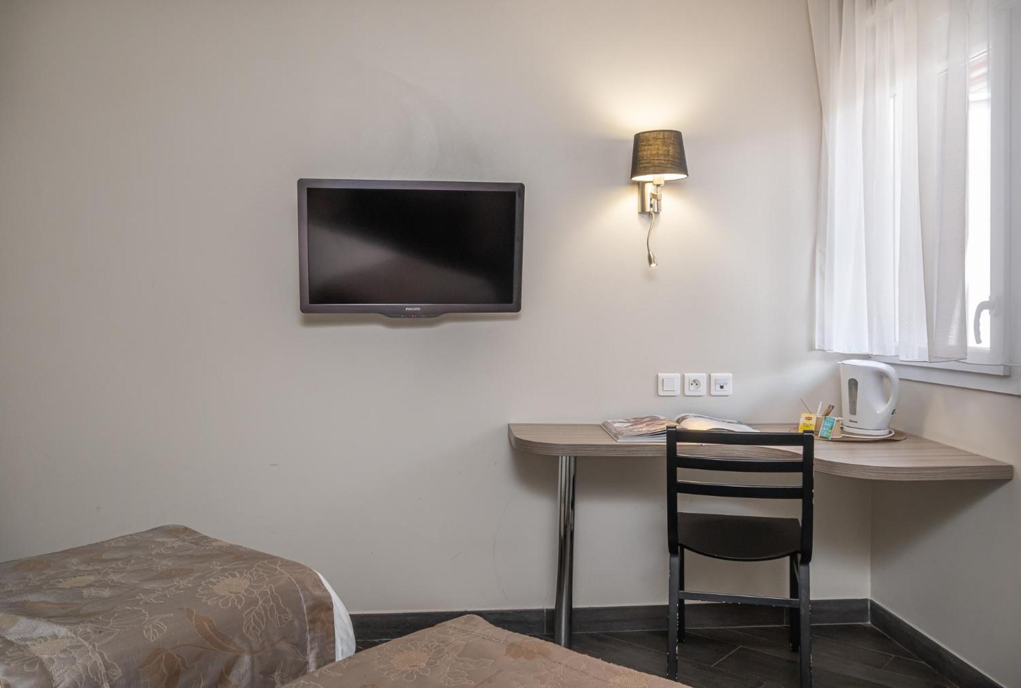Charme Hotel, Montbeliard Sud Exterior foto